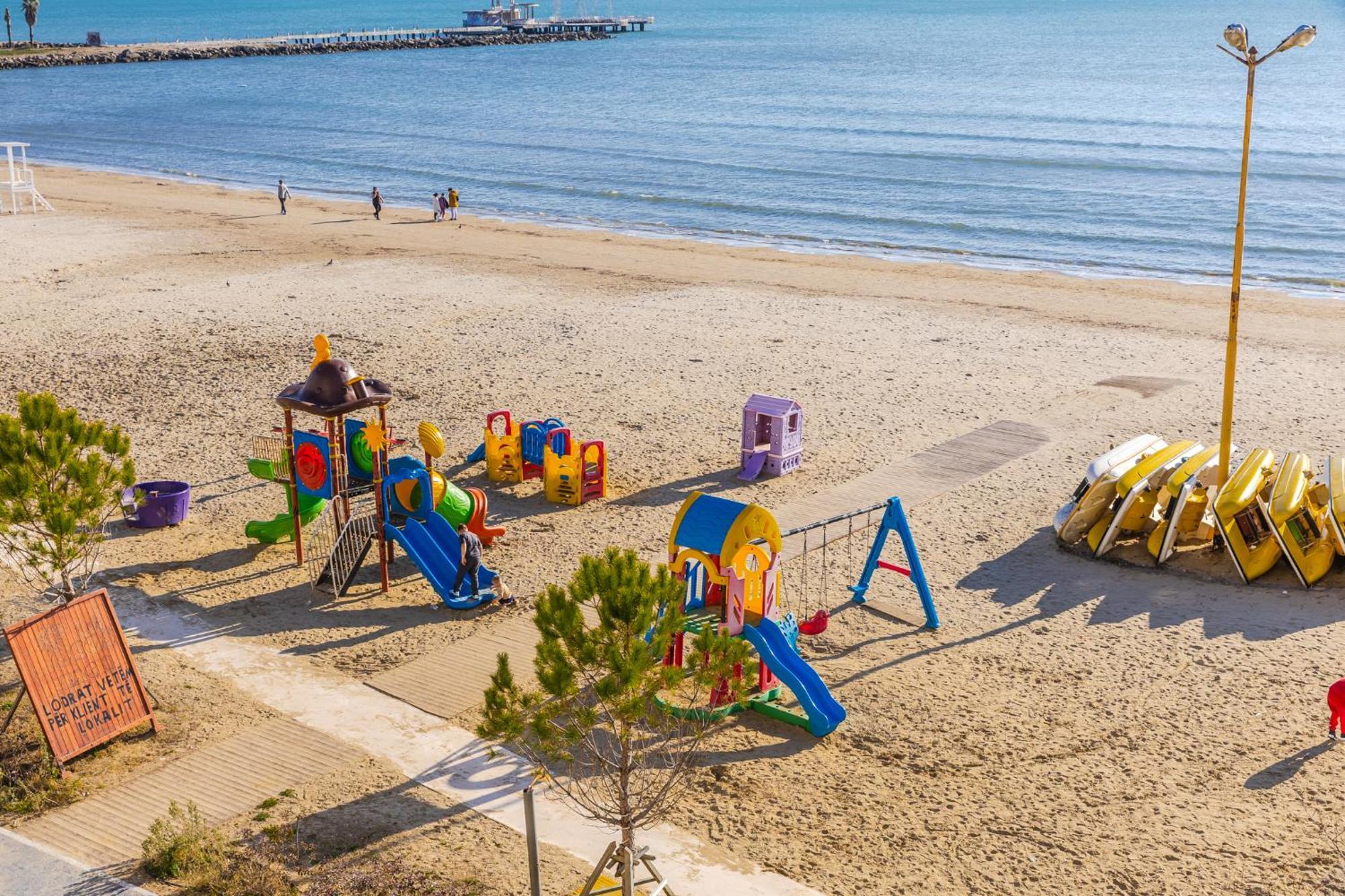 The Beachfront Apartment Дуррес Экстерьер фото
