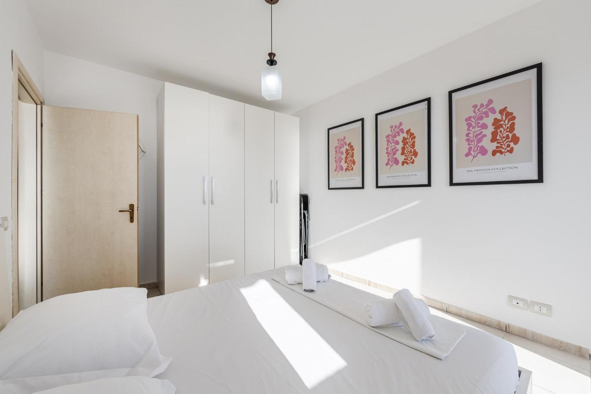 The Beachfront Apartment Дуррес Экстерьер фото